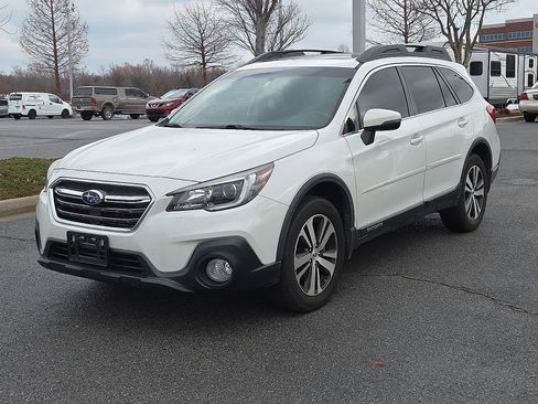Used 2018 Subaru Outback 2.5i Limited w/ Popular Package #2 image 2