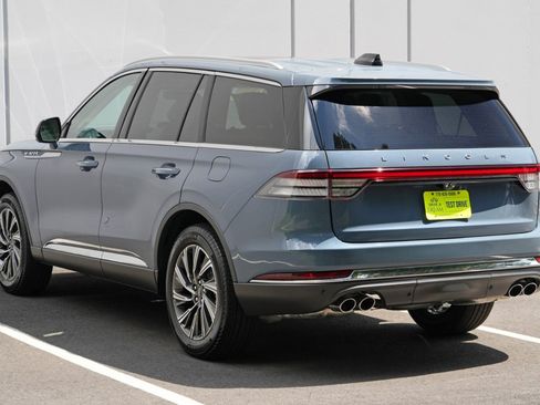 Used 2026 Lincoln Aviator AWD image 52