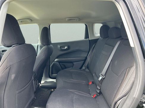 Used 2019 Jeep Compass Sport AWD/4WD image 17