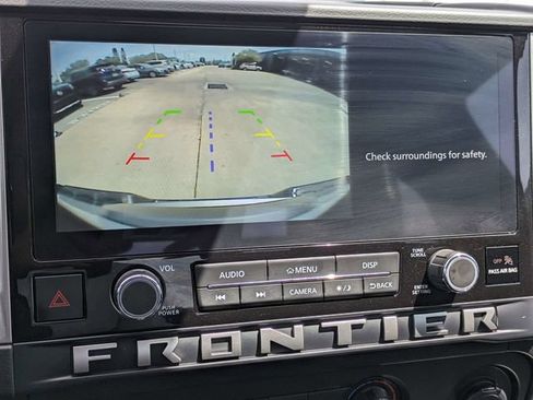 Used 2025 Nissan Frontier SV RWD image 19