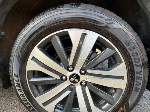 Used 2024 Mitsubishi Outlander Sport ES image 17