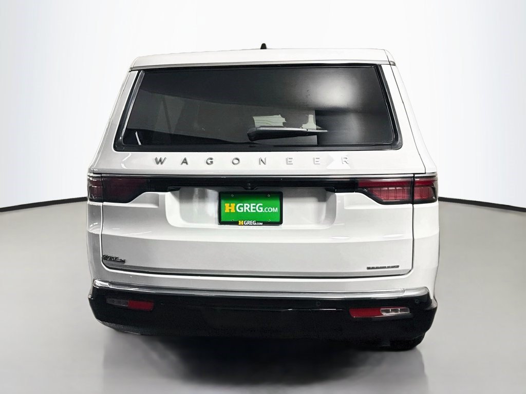 Used 2024 Jeep Wagoneer L Series II w/ Flexible Seating Group RWD image 8