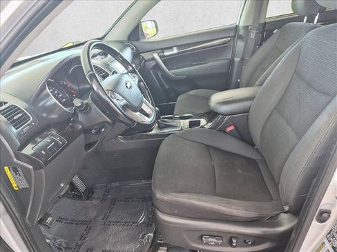 Used 2015 Kia Sorento LX AWD/4WD image 15