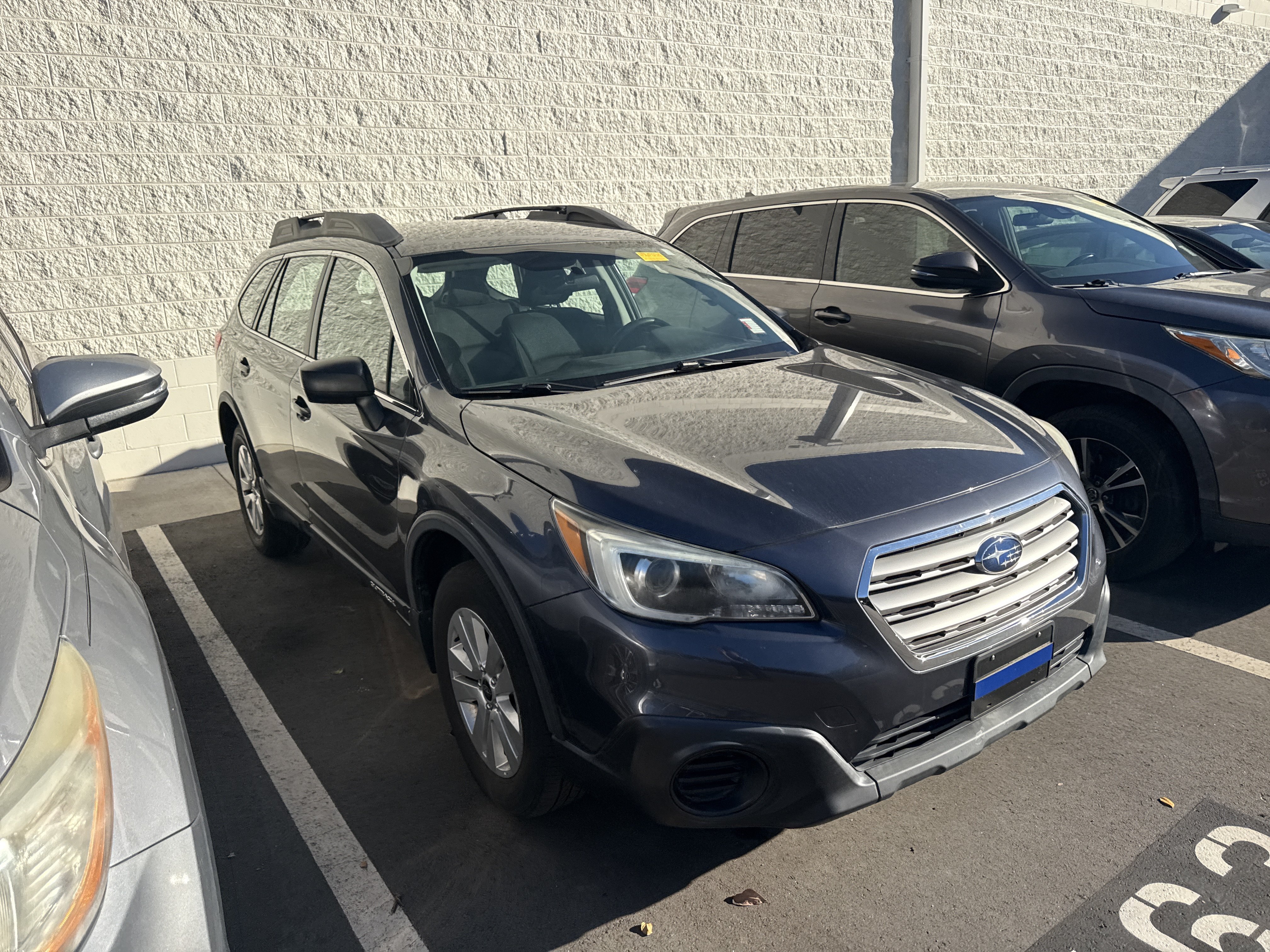 Used 2017 Subaru Outback 2.5i AWD/4WD image 5