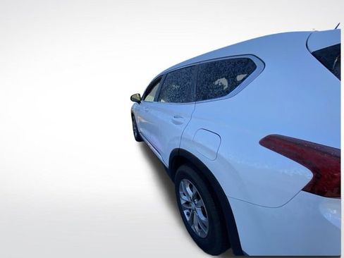 Used 2019 Hyundai Santa Fe SE image 6