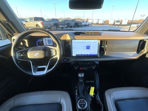 Used 2024 Ford Bronco Wildtrak image 13