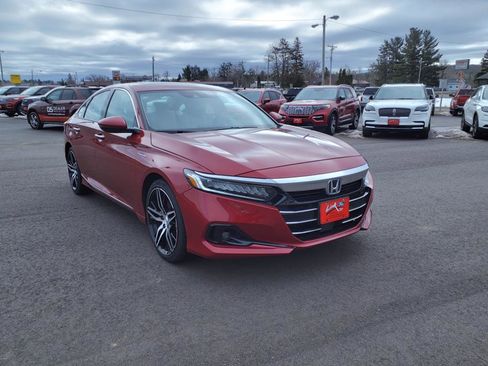 Used 2022 Honda Accord Touring image 8