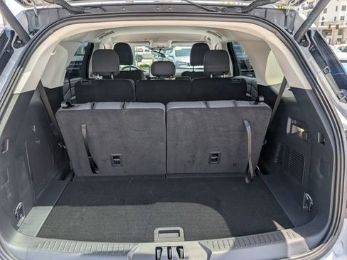 Used 2022 Ford Explorer XLT w/ Equipment Group 202A RWD image 15