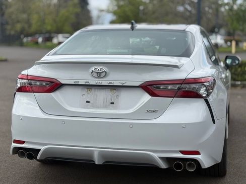 Used 2024 Toyota Camry XSE w/ Navigation Package image 5