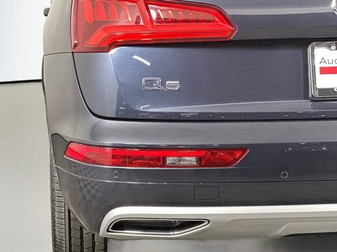Used 2019 Audi Q5 2.0T Premium Plus w/ Premium Plus Package image 17