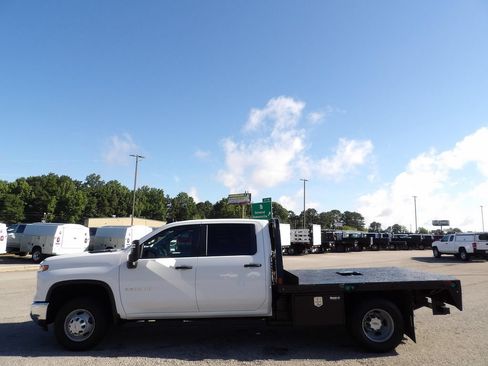 Used 2025 Chevrolet Silverado 3500 W/T w/ WT Convenience Package AWD/4WD image 67