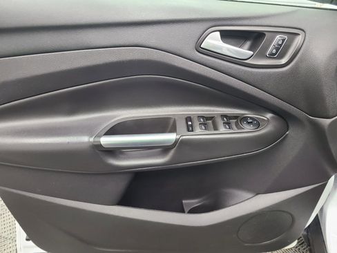 Used 2015 Ford Escape SE image 20