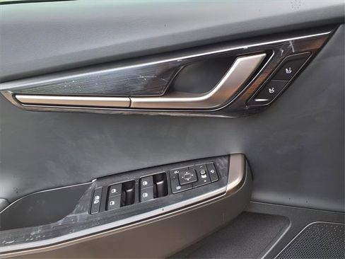New 2025 Kia EV6 Wind image 17