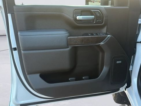 Used 2022 GMC Sierra 2500 Denali image 26