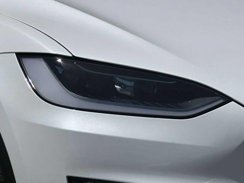 Used 2024 Tesla Model X AWD/4WD image 9