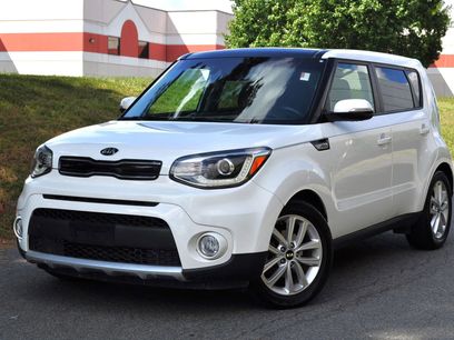 Used 2018 Kia Soul + w/ + Primo LIT Package