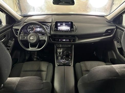 Used 2024 Nissan Rogue SV AWD/4WD image 14