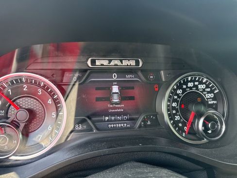 Used 2019 RAM 1500 Laramie image 3