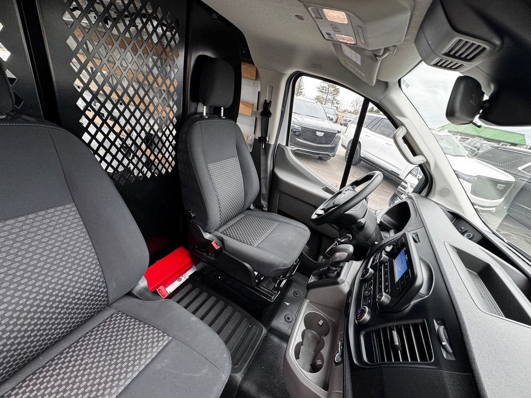 Used 2024 Ford Transit 250 Low Roof AWD w/ Exterior Upgrade Package image 33