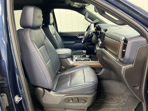 Used 2023 Chevrolet Silverado 1500 High Country w/ Z71 Off-Road Package image 21