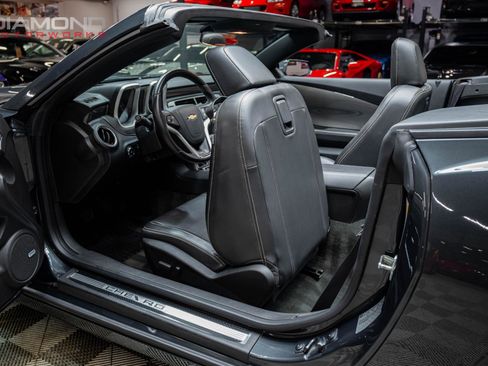 Used 2014 Chevrolet Camaro SS w/ RS Package image 92