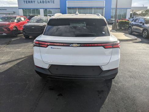 New 2026 Chevrolet Equinox EV LT image 7