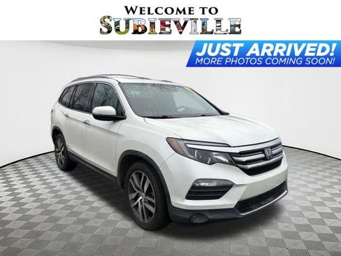 Used 2017 Honda Pilot Elite image 1
