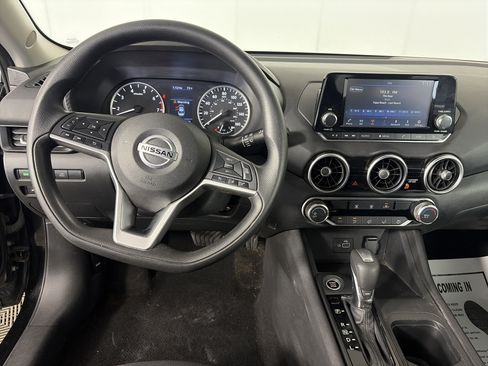 Used 2022 Nissan Sentra S w/ Lighting Package FWD image 3