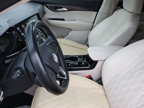 Used 2022 Buick Envision Avenir w/ Technology Package II FWD image 14