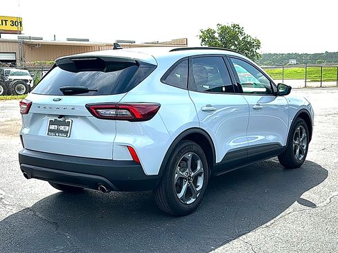 Used 2026 Ford Escape ST-Line FWD image 8