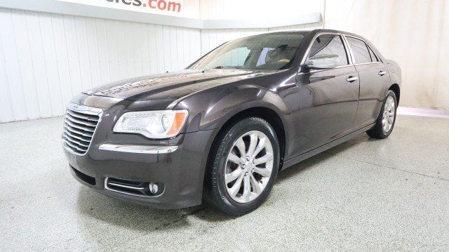 Used 2013 Chrysler 300 C AWD/4WD image 2