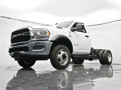 Used 2023 RAM 4500 SLT w/ Quick Order Package 2YG SLT RWD image 40