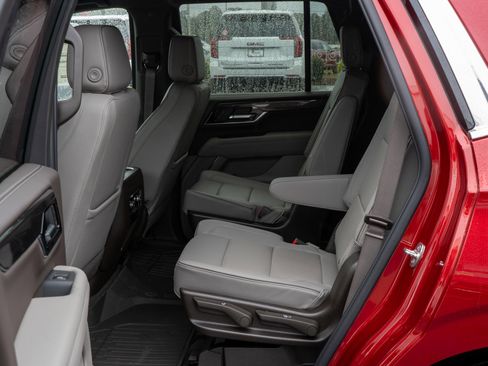 New 2026 GMC Yukon Elevation w/ LPO, Floor Liner Package image 19