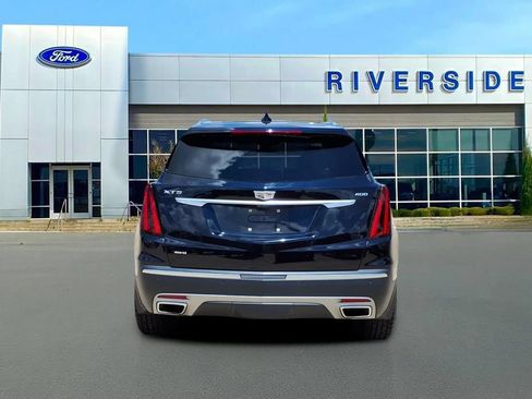 Used 2022 Cadillac XT5 Premium Luxury w/ Technology Package AWD/4WD image 6
