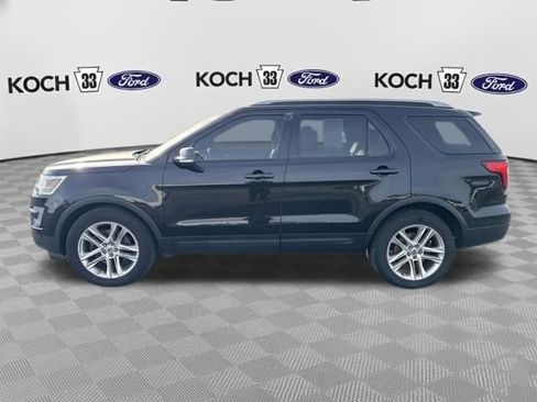 Used 2016 Ford Explorer XLT w/ Equipment Group 202A image 4