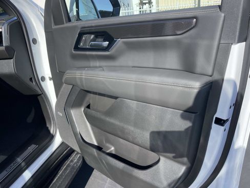 New 2026 GMC Yukon Elevation image 26