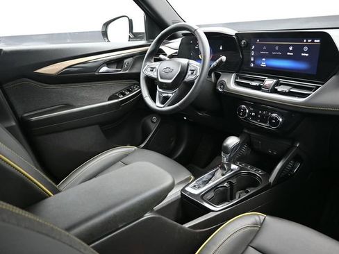 Used 2024 Chevrolet TrailBlazer ACTIV w/ Convenience Package FWD image 18