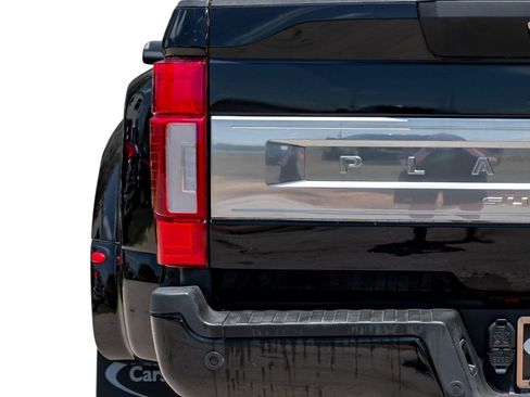 Used 2022 Ford F350 Platinum w/ FX4 Off-Road Package AWD/4WD image 52
