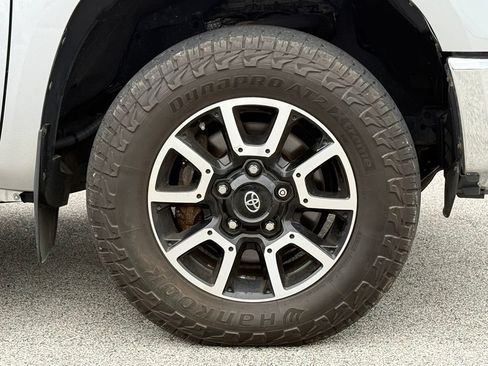 Used 2018 Toyota Tundra SR5 w/ TRD Off Road Package AWD/4WD image 13