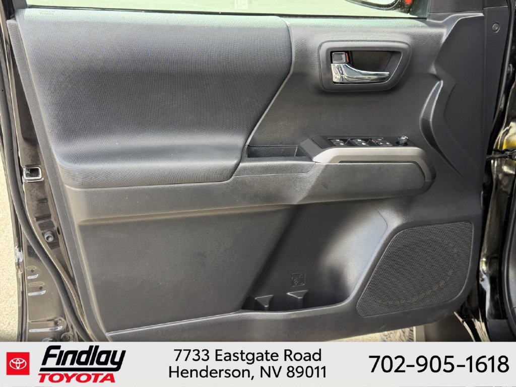 Certified 2023 Toyota Tacoma TRD Off-Road AWD/4WD image 19