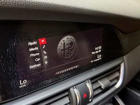 Used 2019 Alfa Romeo Giulia w/ Nero Edizione RWD image 23