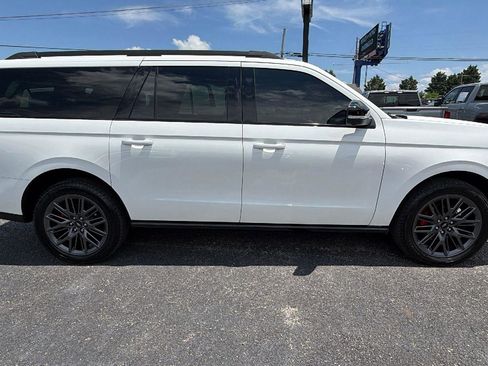 Used 2025 Ford Expedition Max Platinum w/ Stealth Performance Package AWD/4WD image 4