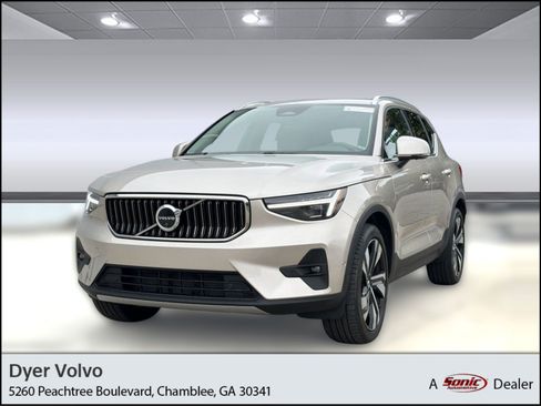 Certified 2024 Volvo XC40 B5 Plus w/ Protection Package Premier AWD/4WD image 1