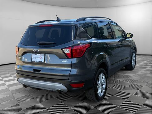 Used 2019 Ford Escape SEL AWD/4WD image 5