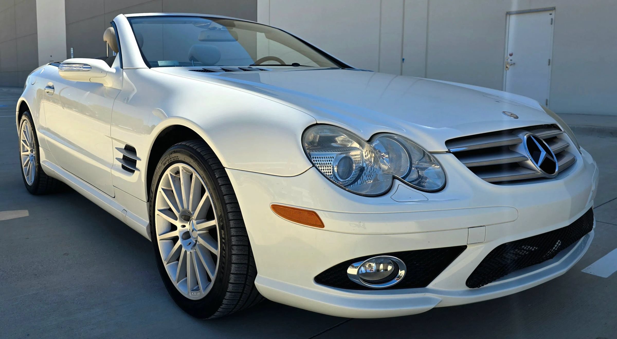 Used 2008 Mercedes-Benz SL 550 image 6