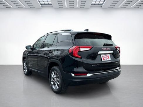 Used 2024 GMC Terrain SLT image 6