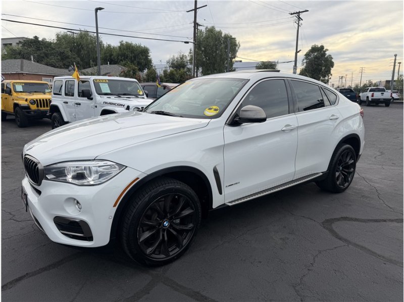 Used 2019 BMW X6 sDrive35i w/ Convenience Package RWD image 9