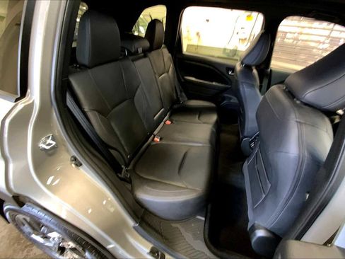 Certified 2025 Subaru Forester Limited image 19