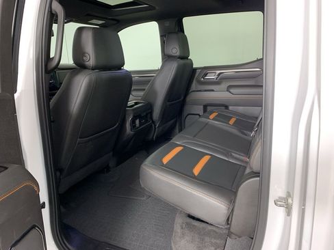 Used 2022 GMC Sierra 1500 AT4 w/ AT4 Preferred Package image 34