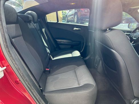 Used 2018 Dodge Charger SXT w/ Blacktop Package RWD image 14